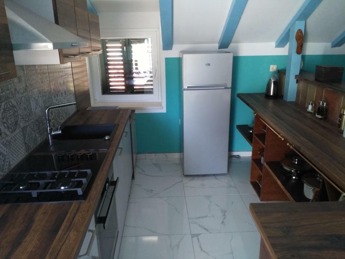 Apartment Buga スラティネ エクステリア 写真